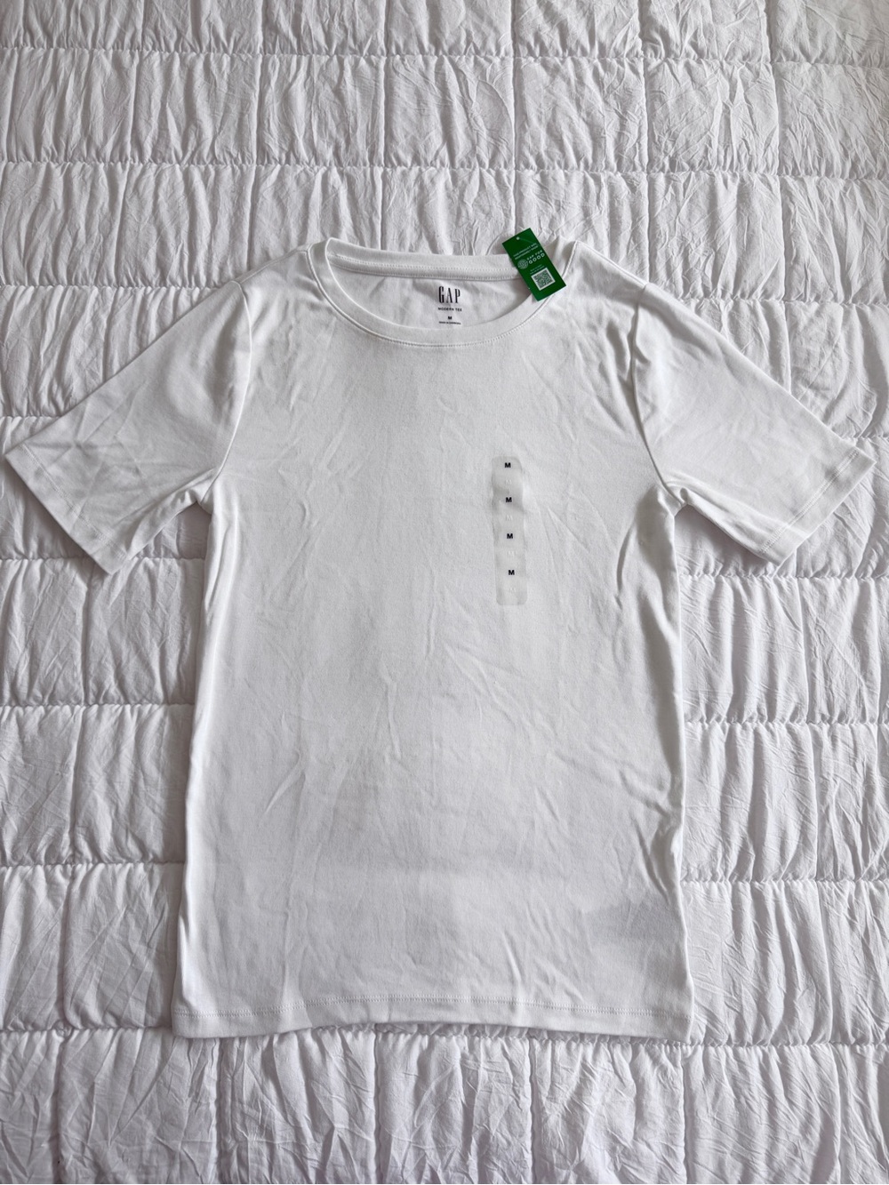 {GAP} White 3/4 Length White Short Sleeve Crew Neck Modern Tee | M